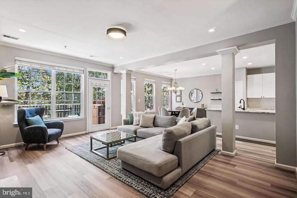 Foto principal - 2663 Manhattan Pl