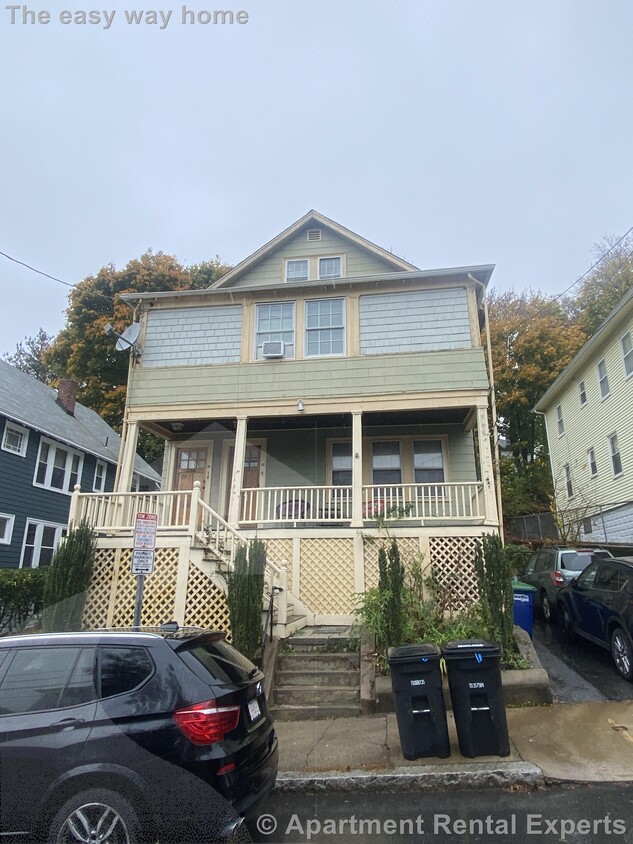 Primary Photo - 5 Bedroom, 2 Bath in Somerville