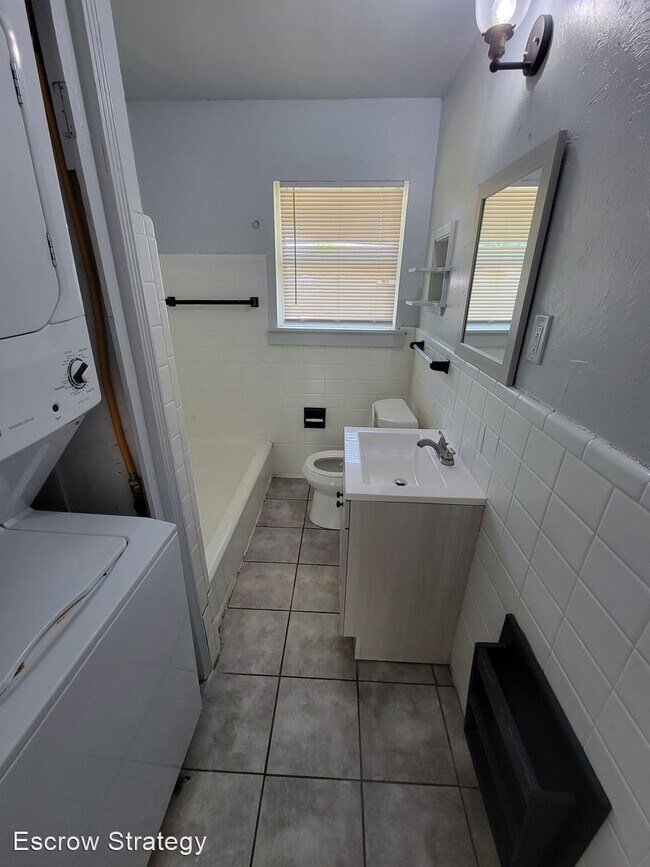 Building Photo - 4 br, 2 bath House - 114 Northrup