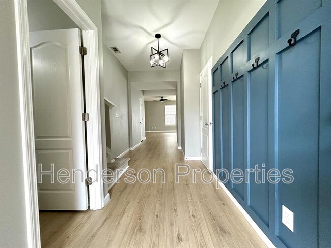 Foto del edificio - 283 River Clay Rd