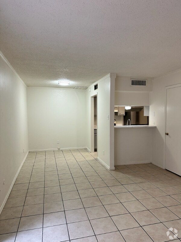 Building Photo - 12816 Midway Rd