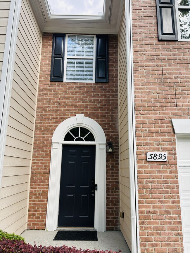 Photo - 5895 Terremont Cir Townhome