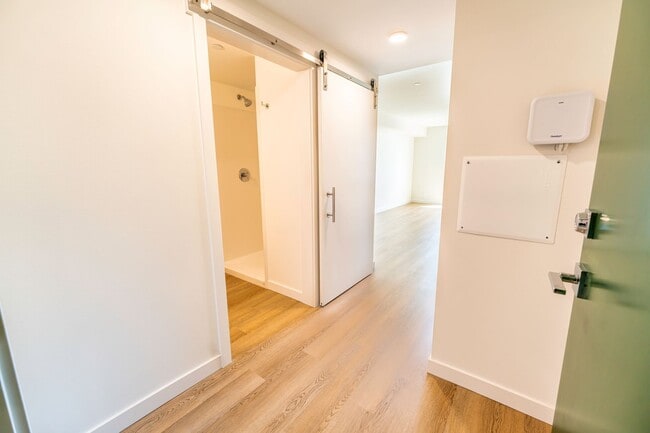 Interior Photo - Stone Row Apartments
