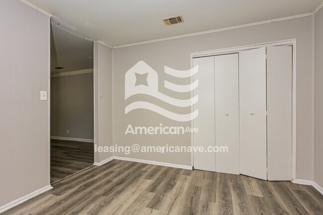 Foto del edificio - 4059 W Oak Dr