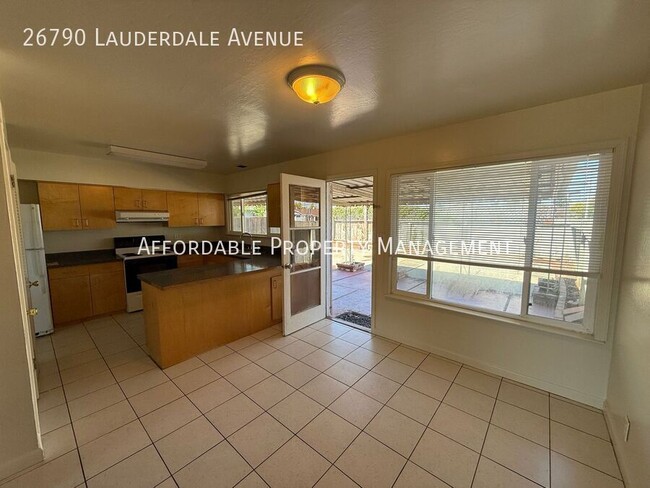Building Photo - 26790 Lauderdale Ave