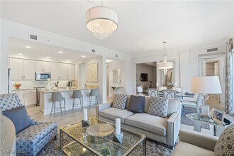 Building Photo - 1030 3rd Ave S