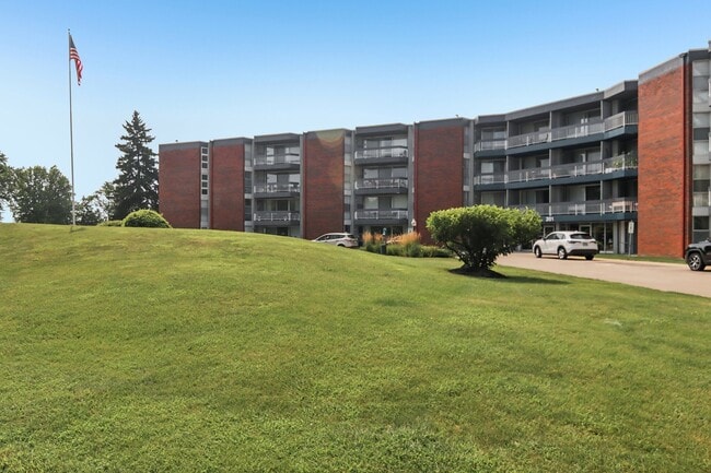 Building Photo - The Township at St. Charles