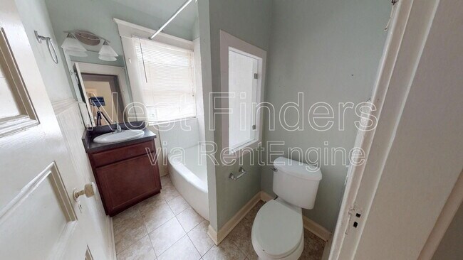 Foto del edificio - 2145 Oak St