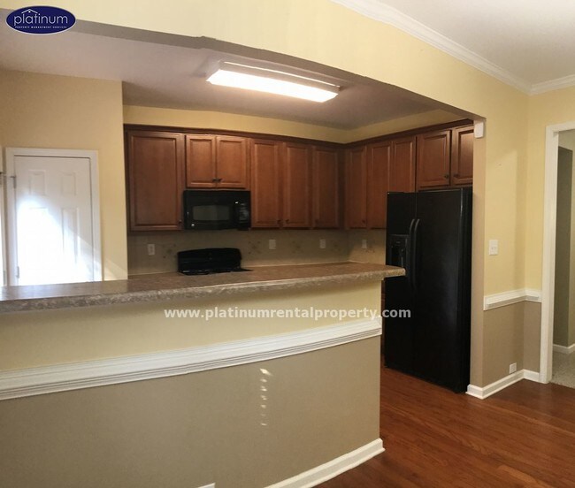 Foto del edificio - 611 Pecan Knoll Dr