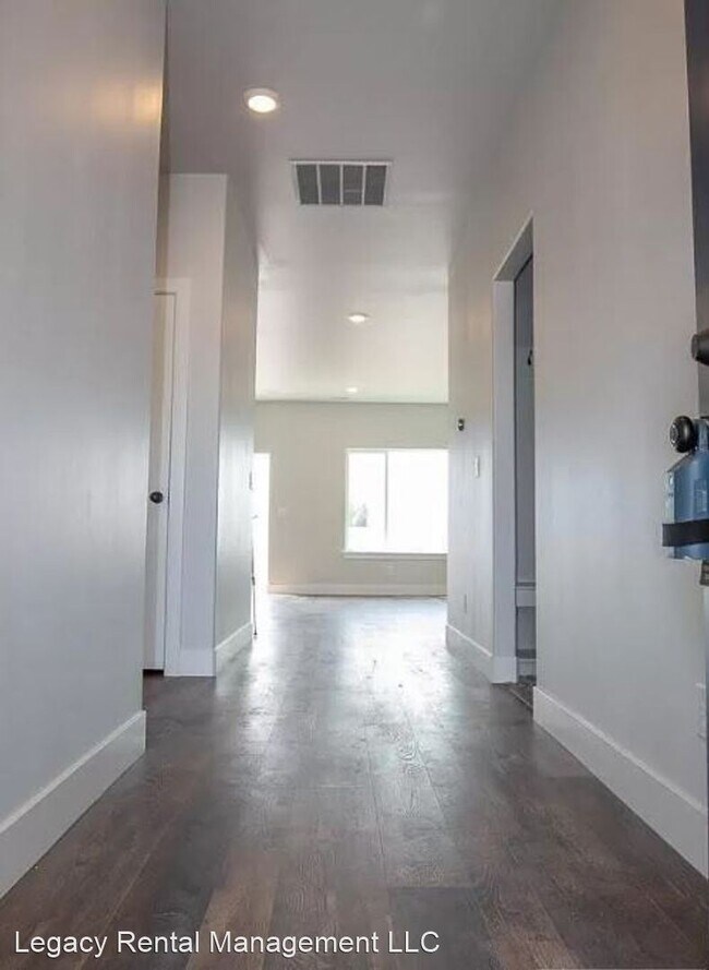 Foto del edificio - 2 br, 2 bath House - 2211 S. Summerfield