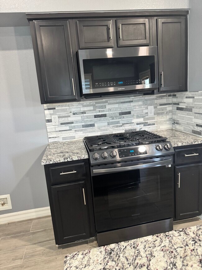 Foto del edificio - 14233 Escalera Dr