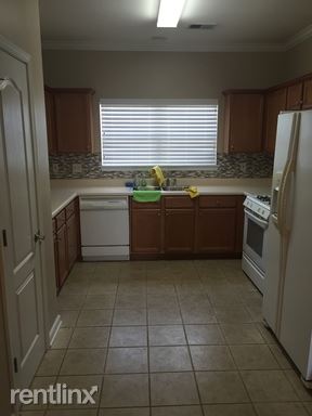 Building Photo - 308 High Ridge Ct