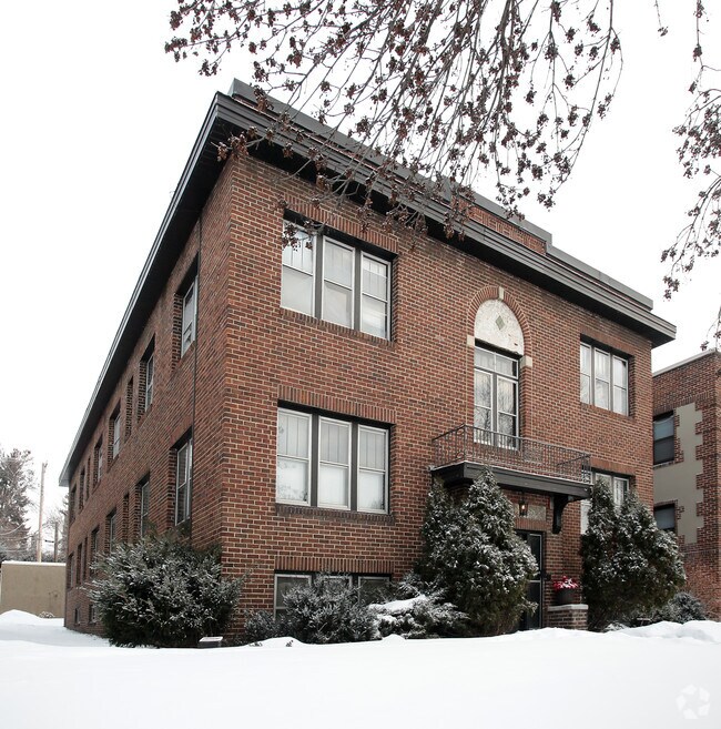 999 Grand Ave, Saint Paul, MN 55105 Apartments Saint Paul, MN