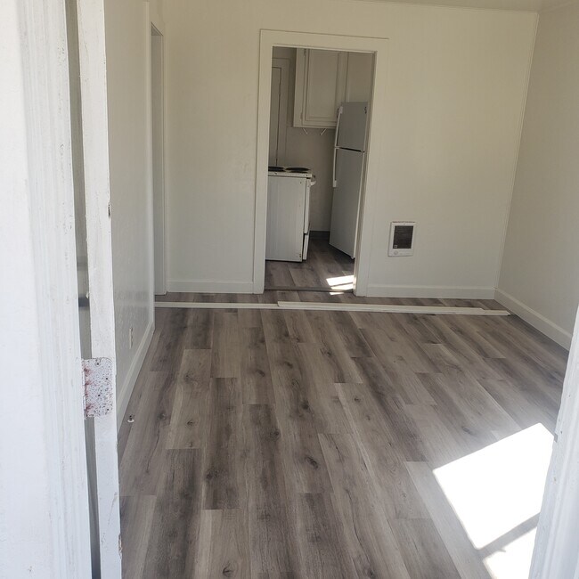 Entry and living room - 969 Seacoast Dr