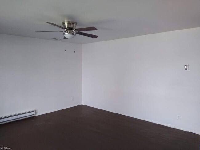 Foto del edificio - 2561 Sierra Dr