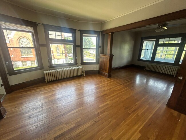 Building Photo - 505-507 N Farrington Street