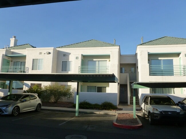 Foto del edificio - 7100 Pirates Cove Rd