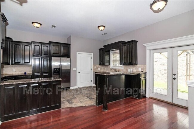 Building Photo - 525 Rupple Rd