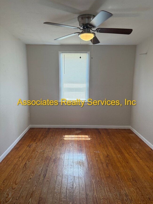 Building Photo - Bevis- Gainesville Heights - 995