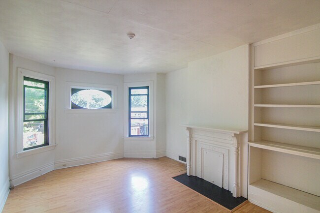 Foto del edificio - 428 Biddle Ave