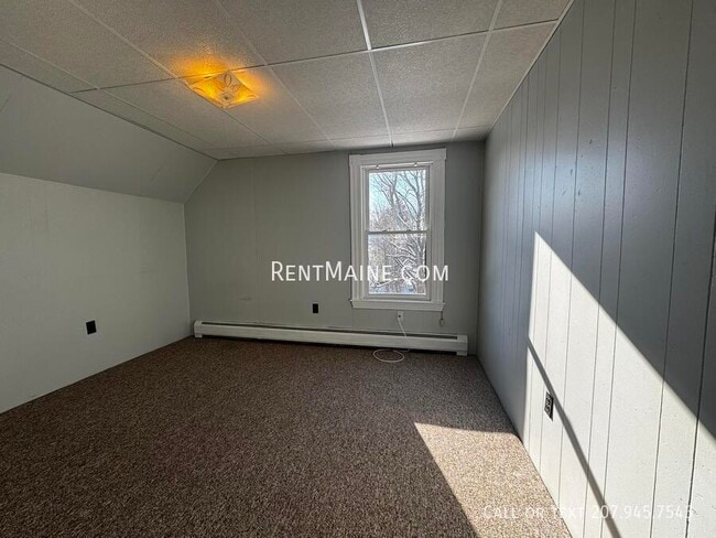 Building Photo - 17 Edwards St