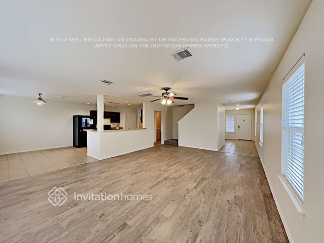 Building Photo - 2411 Lago Mirado Wy