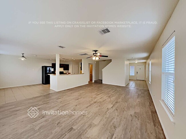 Foto del edificio - 2411 Lago Mirado Wy