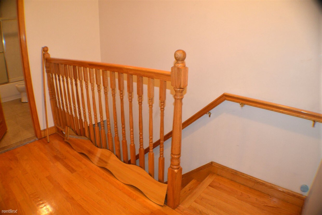 3185 32nd St, Astoria, NY 11106 House for Rent in Astoria, NY