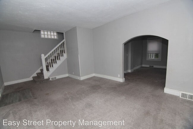 Building Photo - 3 br, 1 bath House - 1015 Arlington Ct