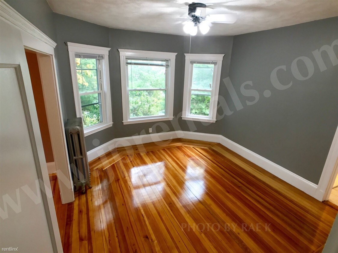 Primary Photo - 10 Weymouth Ave