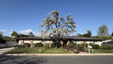 Building Photo - 17537 Margate St