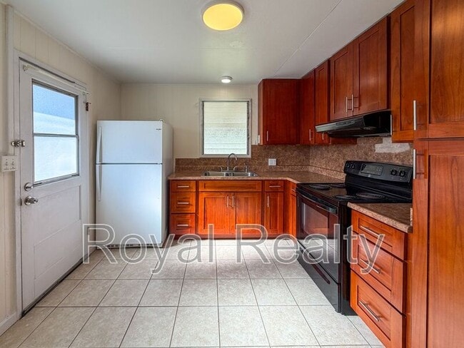 Building Photo - 522 Punaa St