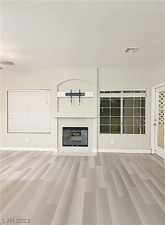 Building Photo - 1900 N Torrey Pines Dr