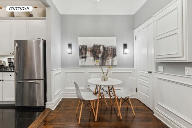 Building Photo - 301 W 108th St