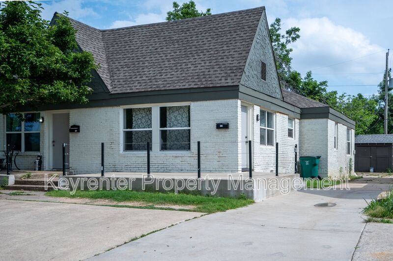 Foto principal - 116-118 NW 31st St