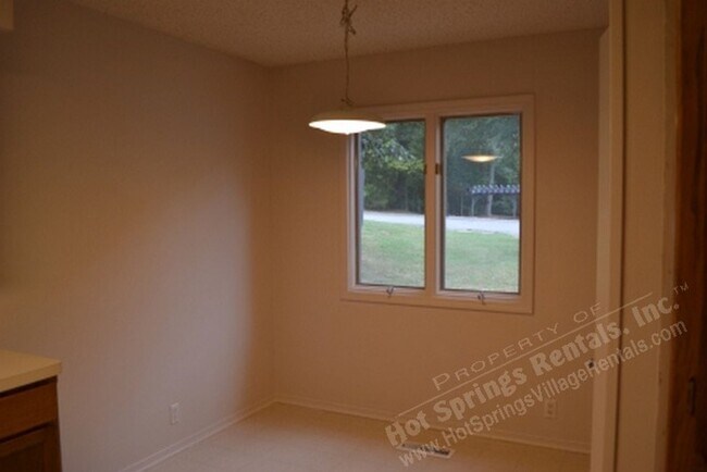 Foto del edificio - Cortez Courts | Townhome| Unfurnished