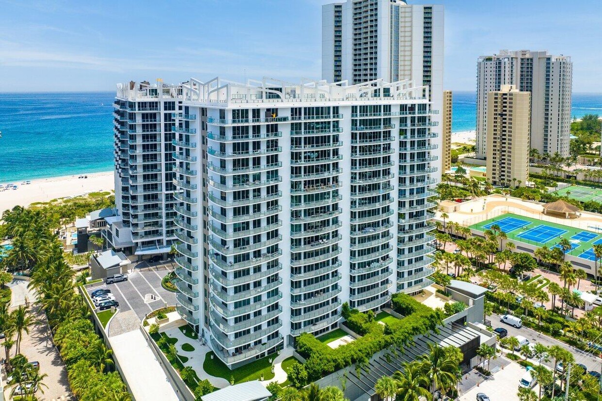 Foto principal - 3100 N Ocean Dr