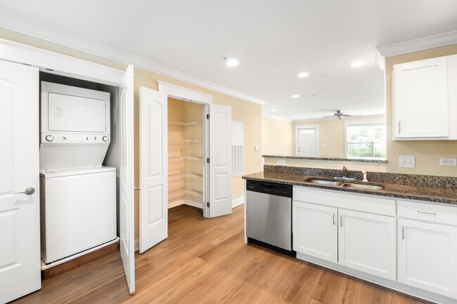 Photo - The Woodlands of Charlottesville Apartments