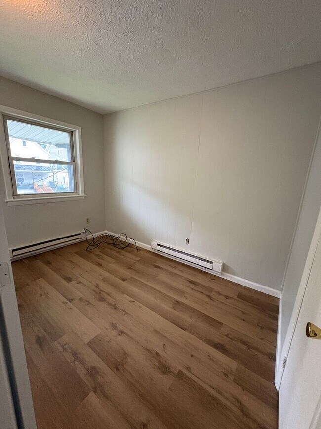 Foto del edificio - 267 Brodhead Ave