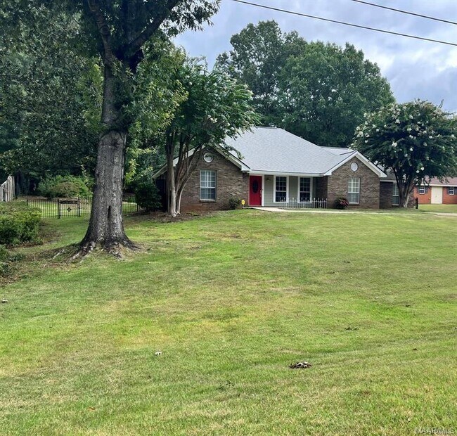 Foto del edificio - 810 Carter Rd