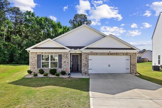 Building Photo - 216 Grove Ln