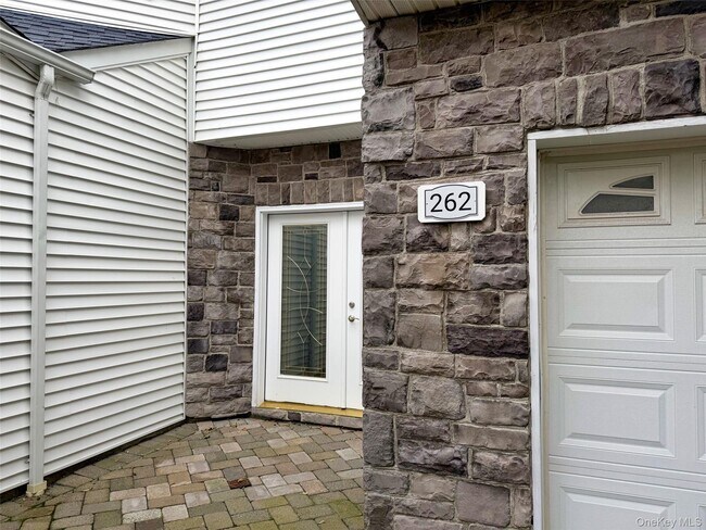 Foto del edificio - 262 Tamerisk Ln