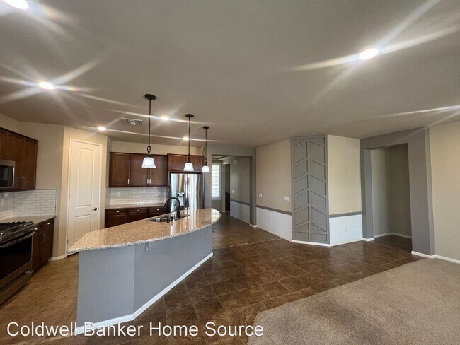 Building Photo - 2 br, 2 bath House - 11327 Camden St.