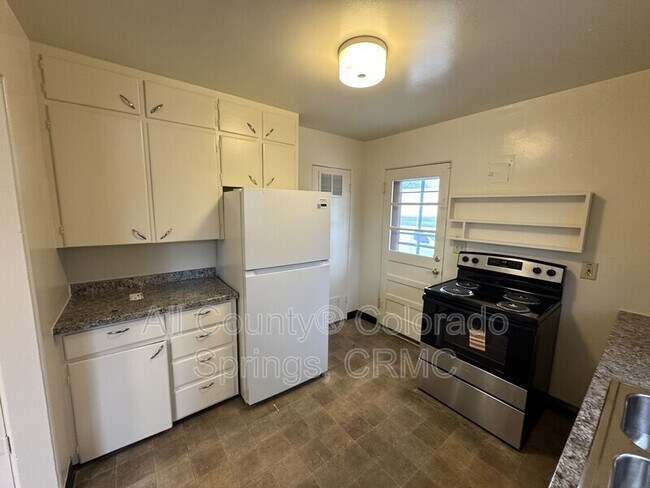 Foto del edificio - 222 N Logan Ave