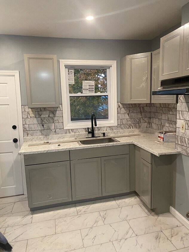 Foto principal - 74 Savin St