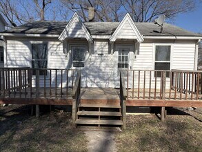 Building Photo - 1205 Upper Cahokia Rd