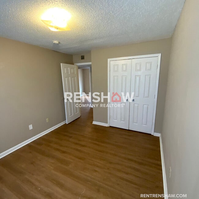 Foto del edificio - 1401 Meeks St