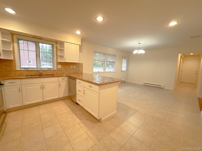 Building Photo - 10 Fairview Dr