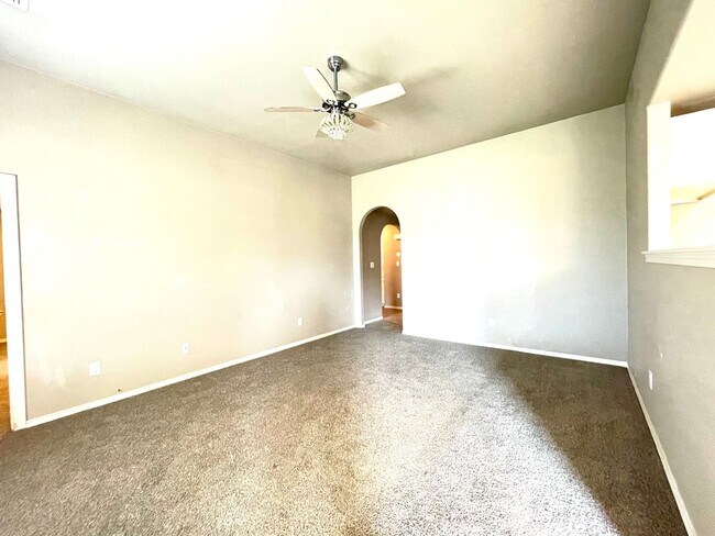 Foto del edificio - 3 bed 2 bath-Frenship ISD