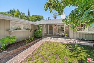 Building Photo - 3709 Stone Canyon Ave